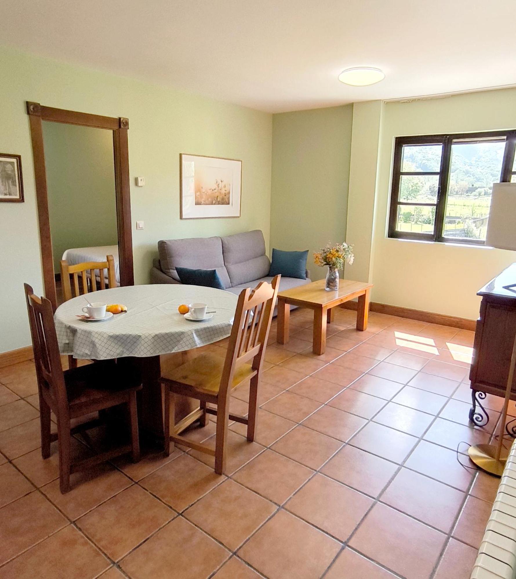 Apartamentos Florinda Ucieda Esterno foto