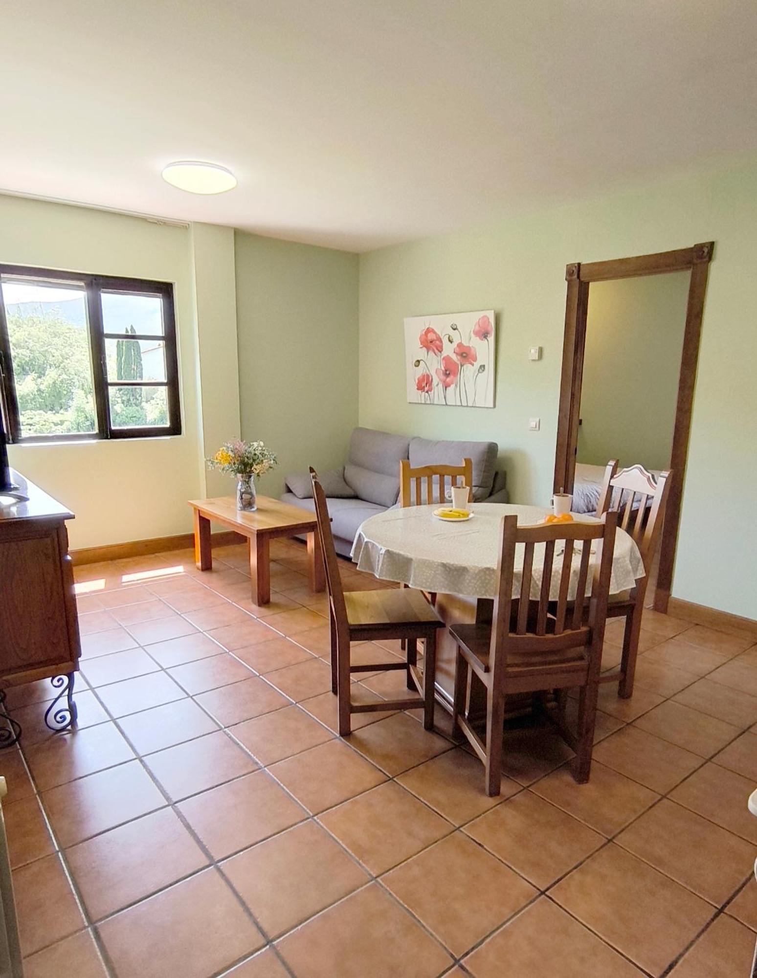 Apartamentos Florinda Ucieda Esterno foto
